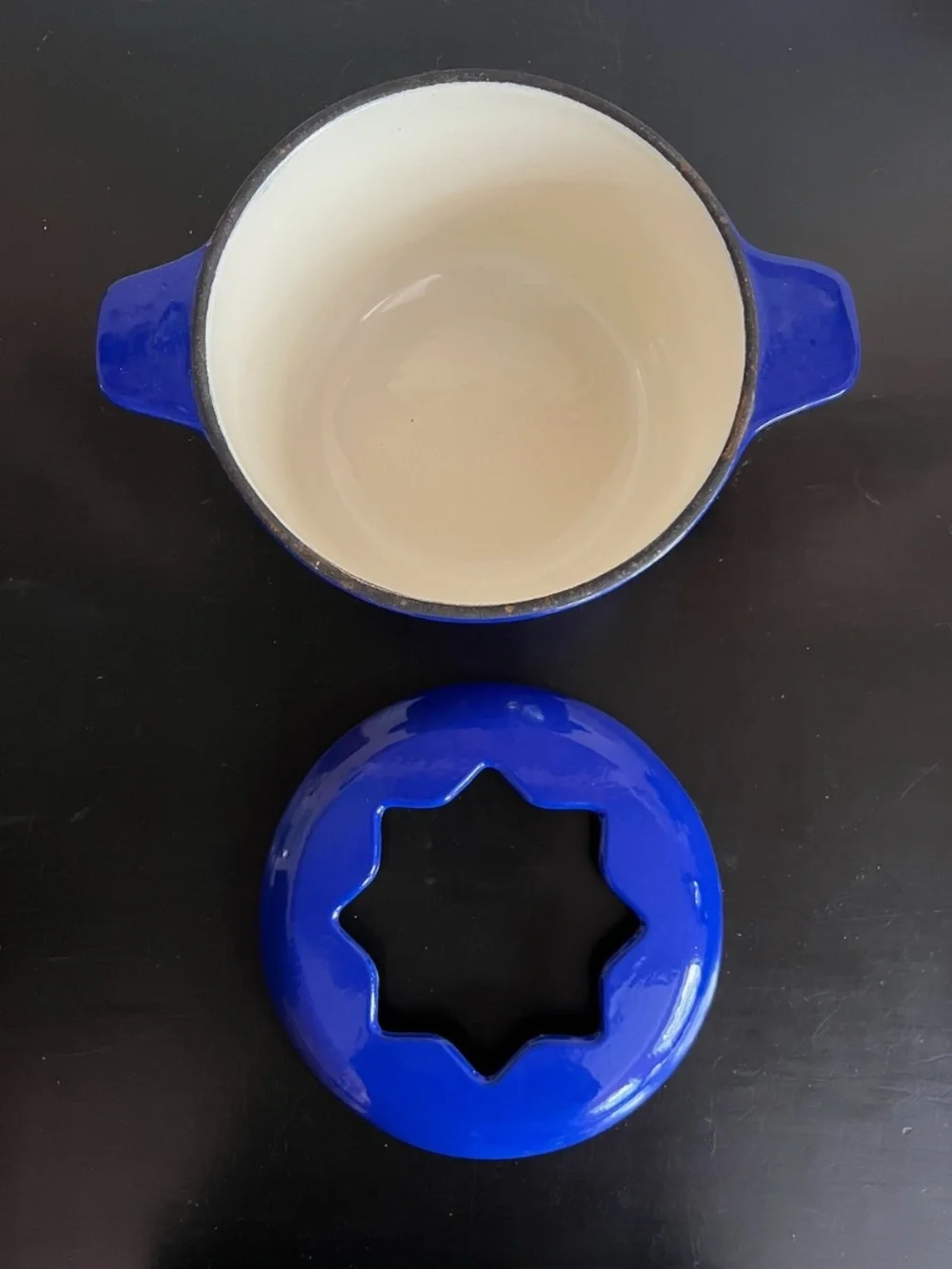 Benjamin & Medwin Cast Iron Porcelain Enamel Blue Fondue Set New in Box